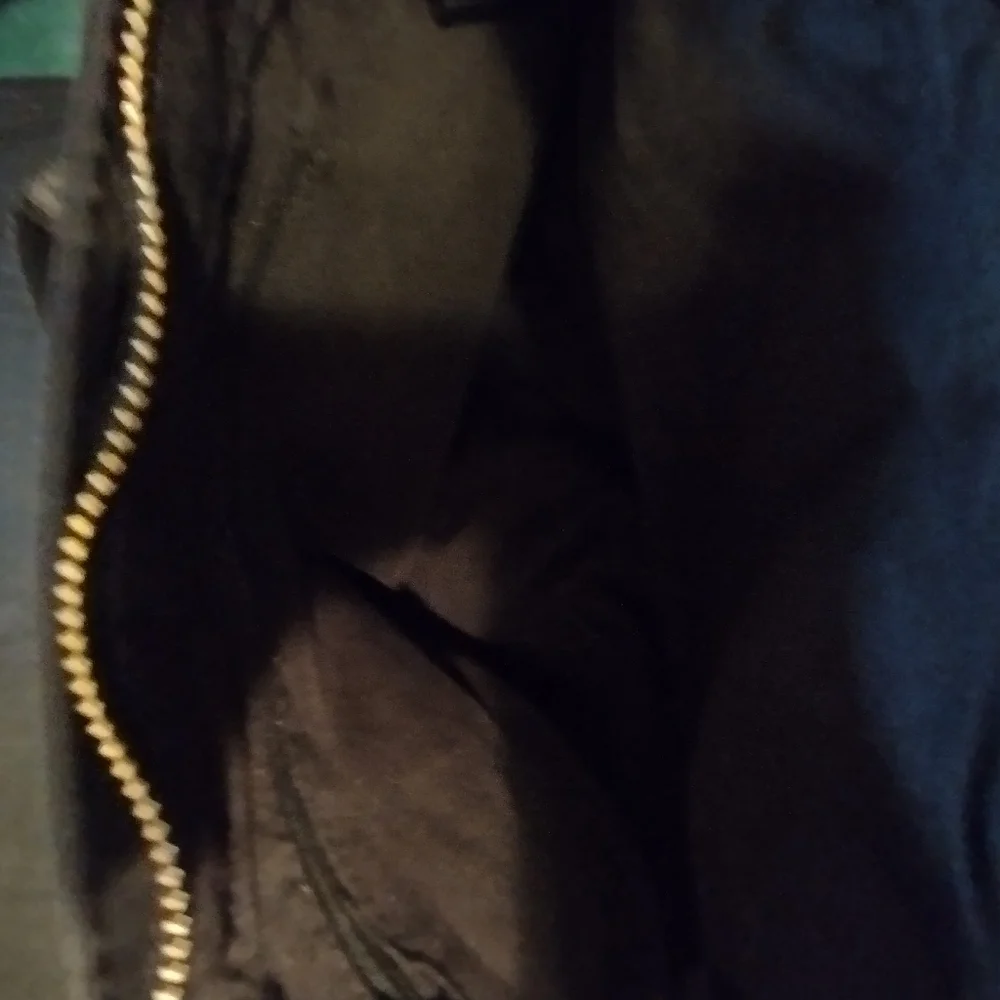 Time and Tru Black Crossbody Bag - Picture 3 of 3